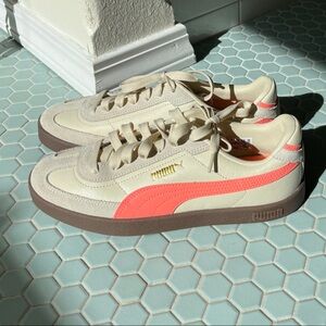 SOLD
Puma Women's Beige and Coral Sneakers